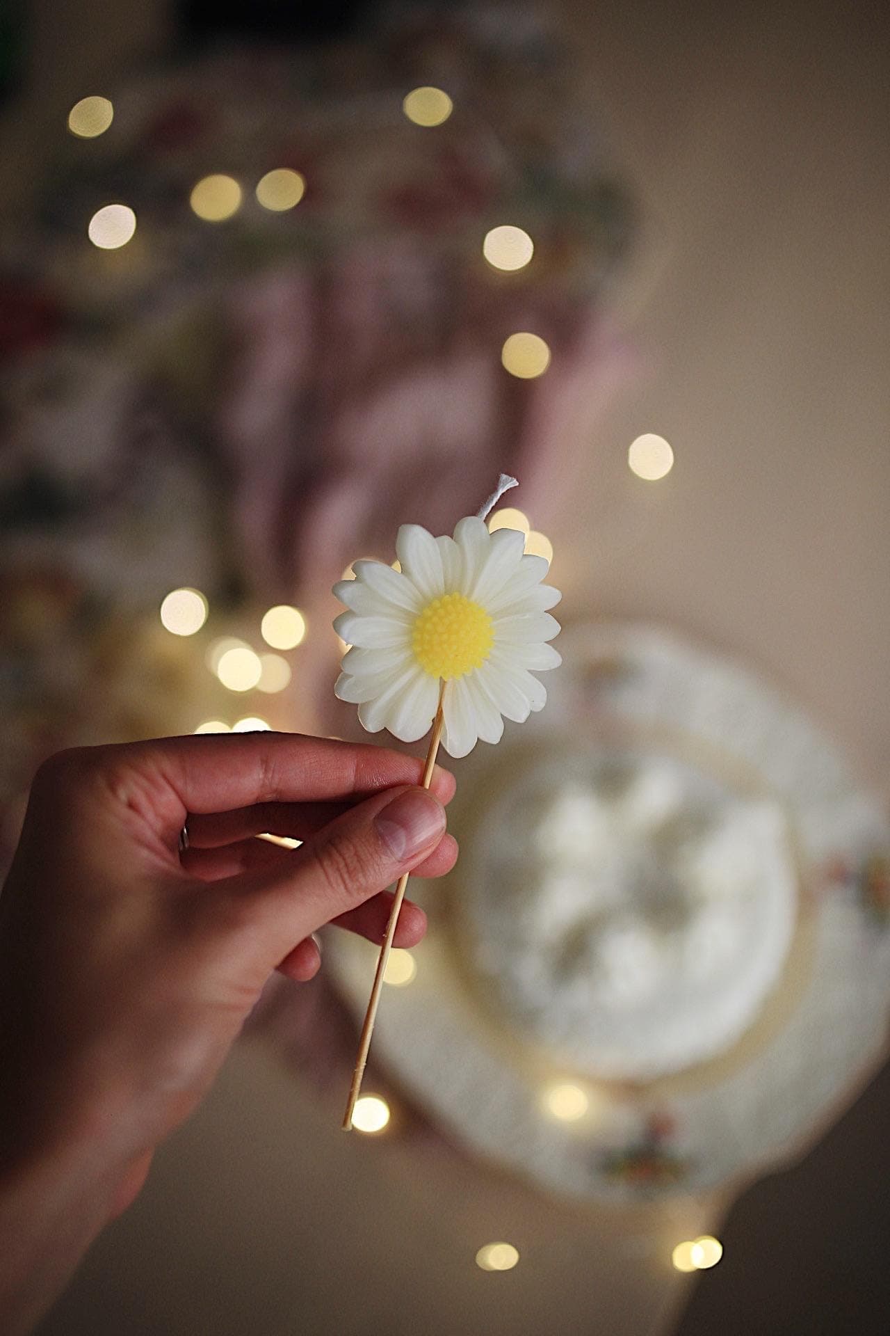 Daisy cake candle set 2
