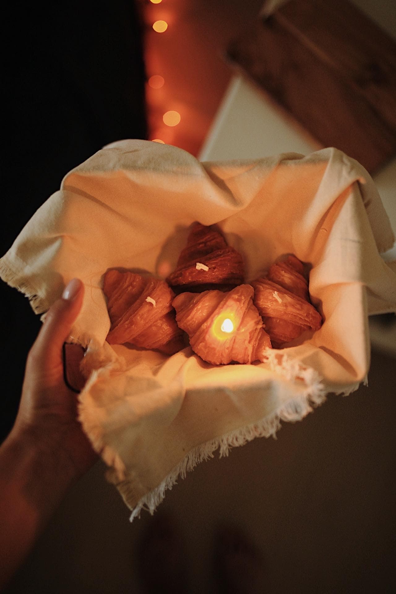Croissant candle 3