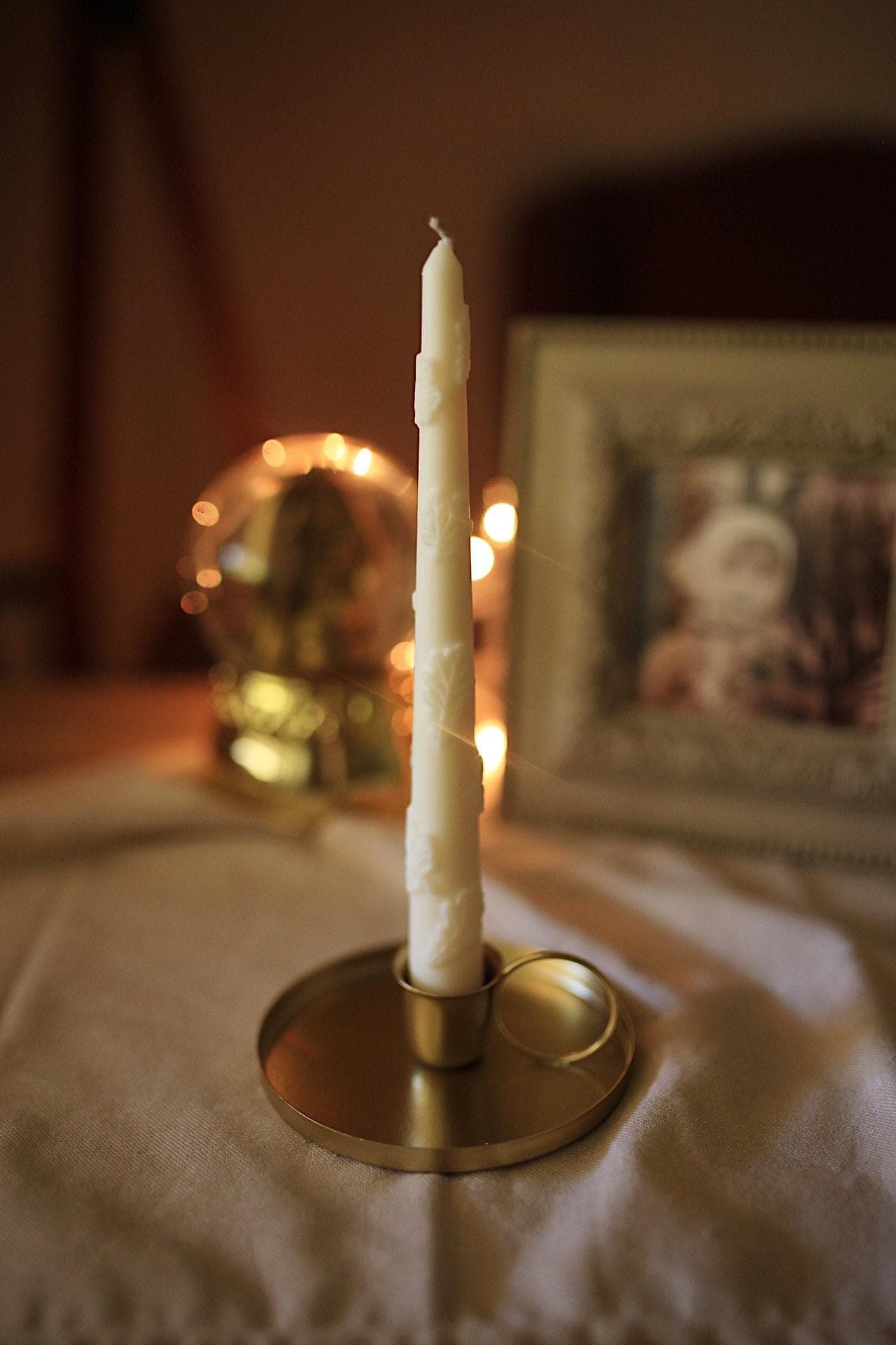 Autumn Beeswax Taper Candles with Oak Leaf Design