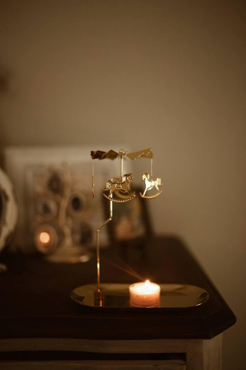 Candle holders carousel candlestick 1
